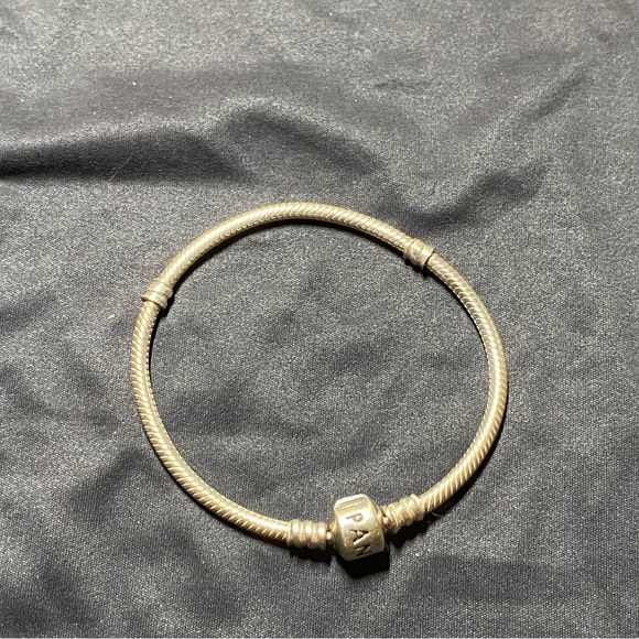 Pandora Moments Snake Chain Bracelet Sterling Silver Authentic - Picture 2 of 2